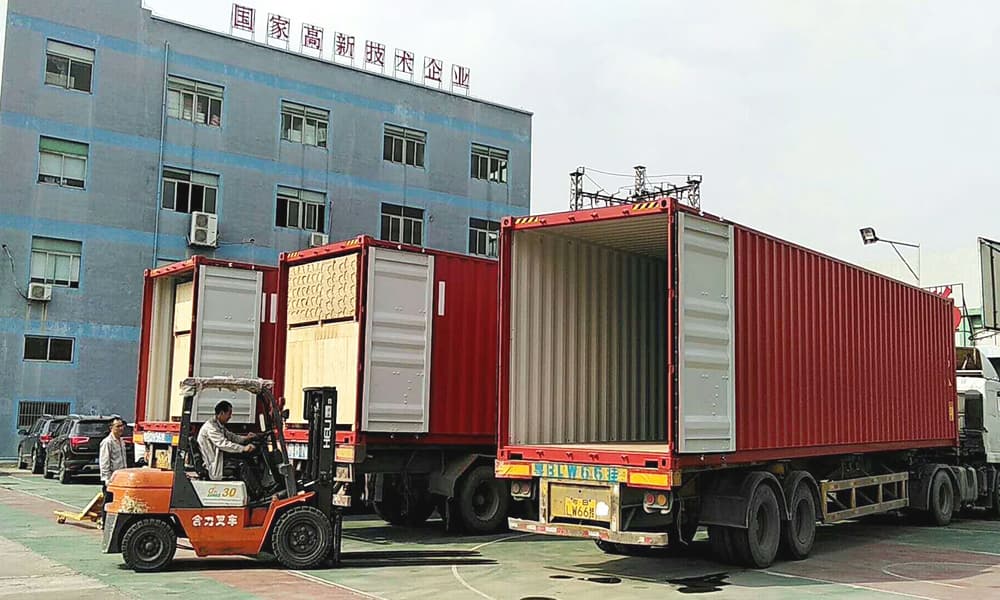 spedizione di attrezzature da cucina