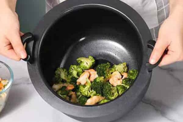 spinning stir fry machine
