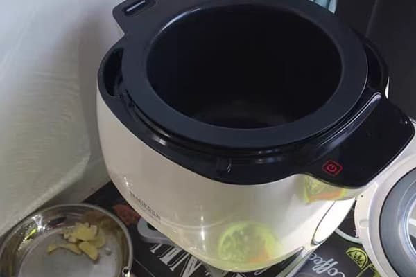 rotating cooking machine