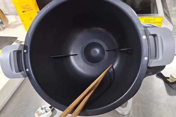 spinning wok machine